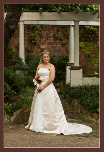 A person in a wedding dress

Description automatically generated
